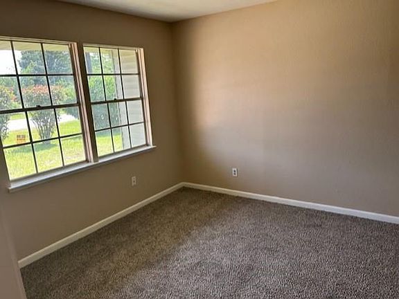 5th image of 6206 Opal St
