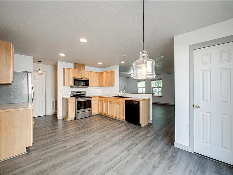 9482 W Portola Dr — Photo 7