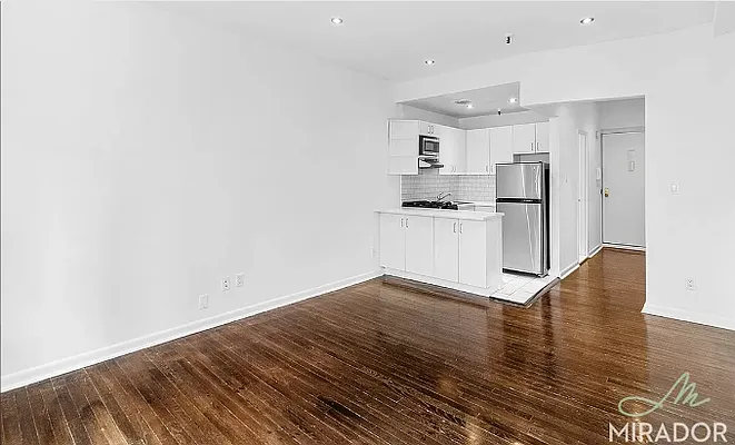 Rented by Mirador Real Estate | media 7