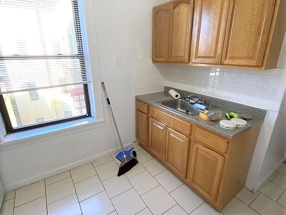 3rd image of 23-33 30th Ave #D2