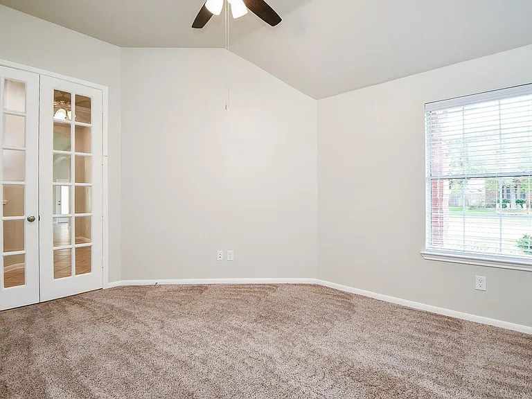 802 Childers Ct — Photo 38