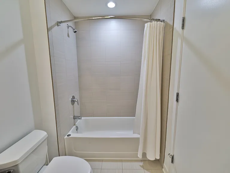 303 W Ohio St #3607 — Photo 24