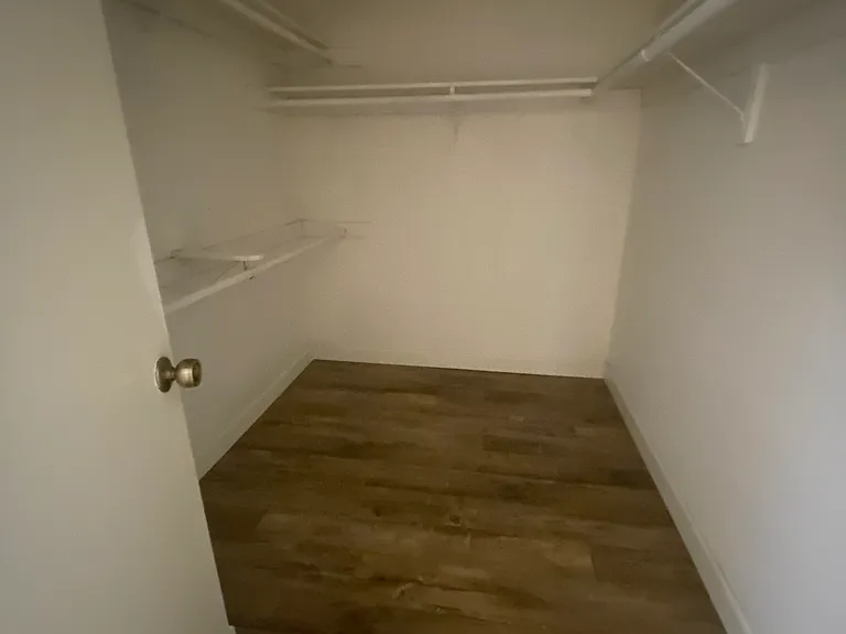 14411 Riverside Dr #10 — Photo 3