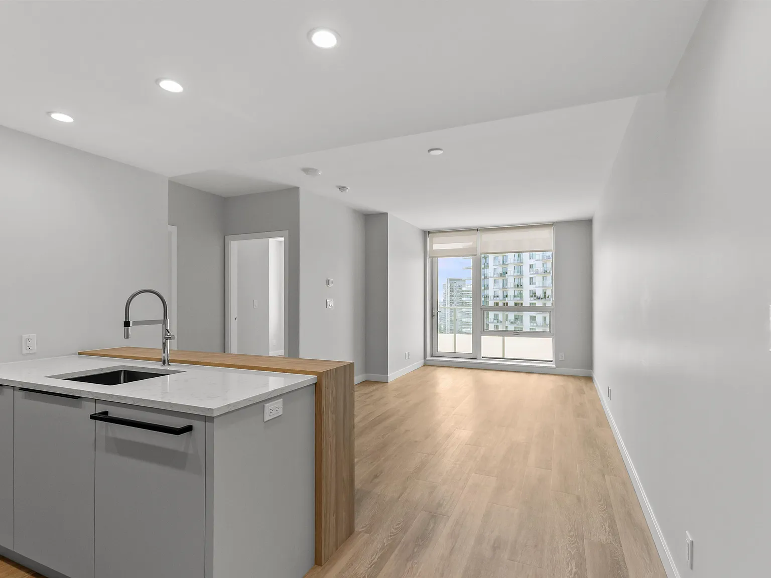 1 bed, 644 sqft, $2,425 — Photo 2