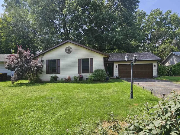 1013 Arnold Ave, Rockford, IL 61108