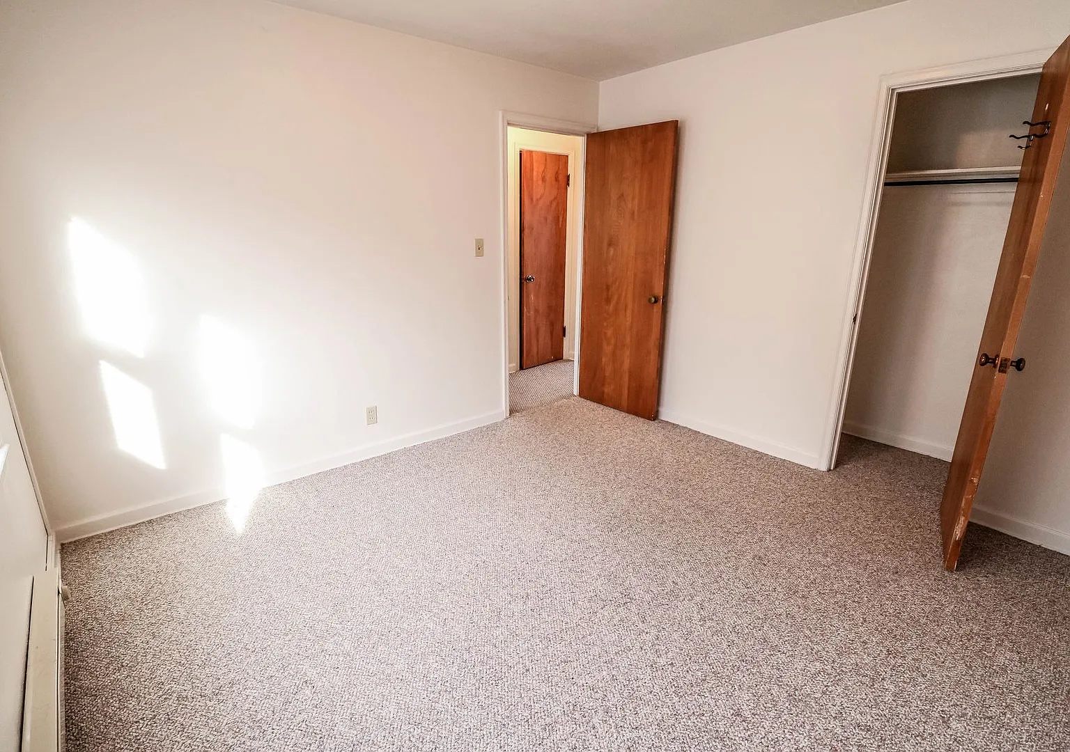 Grant Flats — Photo 4