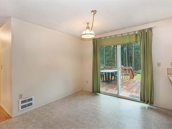 5th image of 3330 SE Kemp Ln