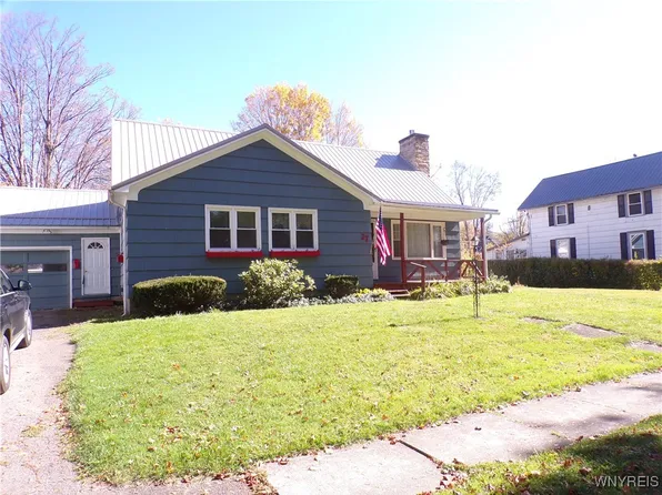 27 Orchard St, Cuba, NY 14727