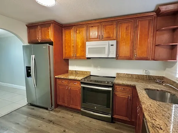 611 S State Road 7, Pompano Beach, FL 33068