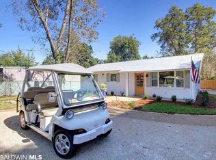 102 N Bancroft St, Fairhope, AL 36532