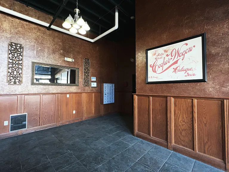 299 Main St — Photo 9