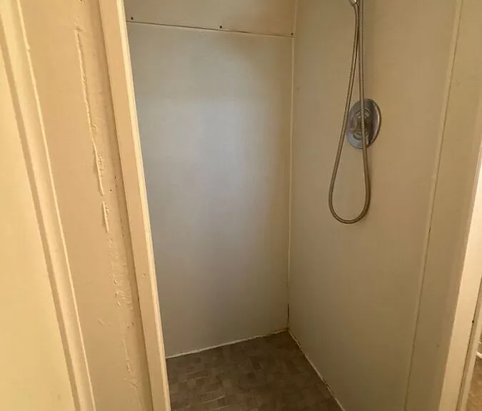715 NE Stadium Way #A — Photo 11