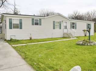 694 Thomas J Dr, Flint, MI 48506