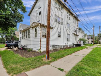 900 Seymour Ave, Lansing, MI, 48906