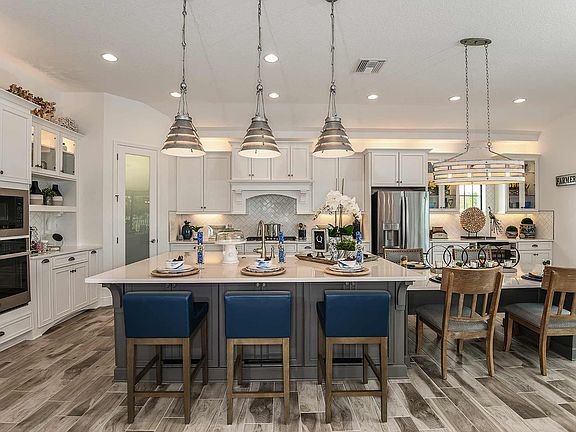 Gourmet Kitchen Bayshore II at Connerton