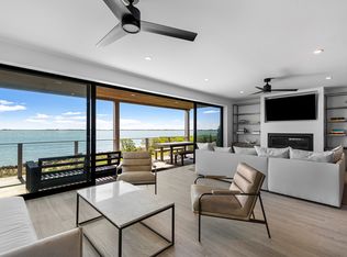 17 Bayside Ave, East Quogue, NY 11942