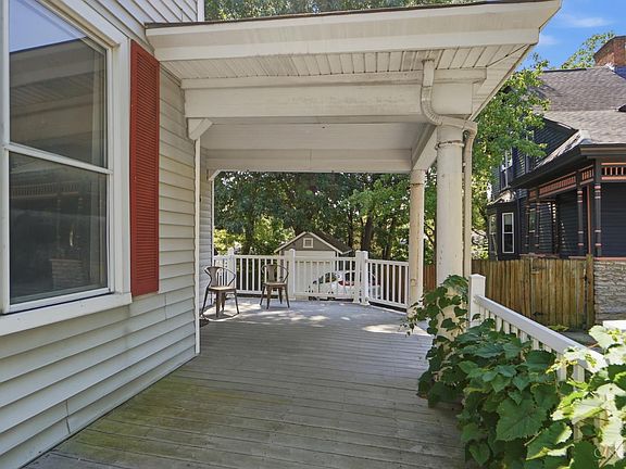 5th image of 413 Southview Ave