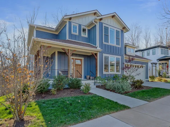 521 Lochlyn Hill Dr, Charlottesville, VA 22901