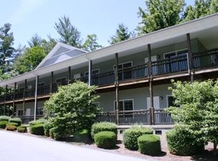 609 Hebron Rd APT 5, Hendersonville, NC 28739