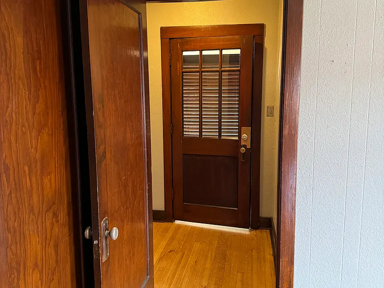 313 1/2 S Osage Ave — Photo 9