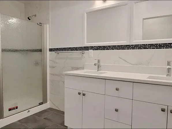 3294 Kennedy Boulevard image 3 of 11