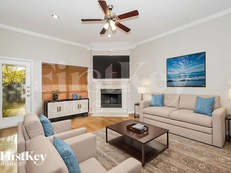 146 Springtree St — Photo 4