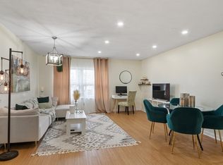 5140 Washington St APT 38, West Roxbury, MA 02132