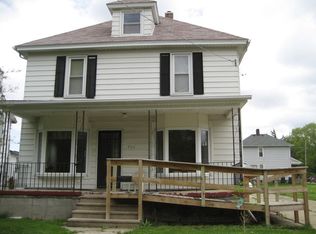 904 4th Ave, Sterling, IL 61081