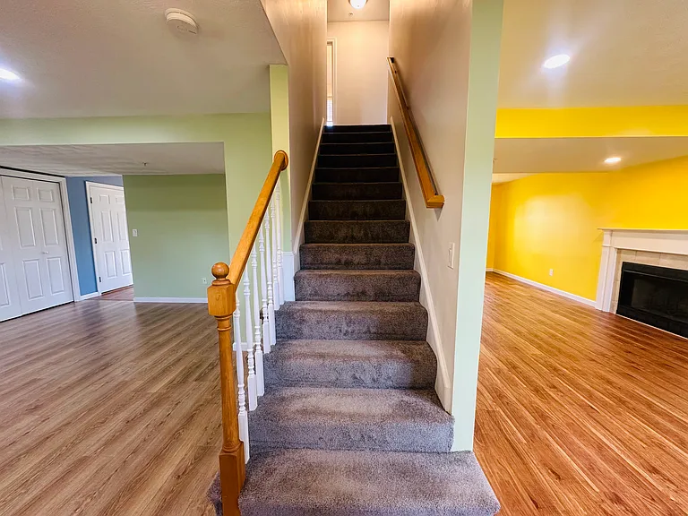 175 Clear Pond Dr #175 — Photo 5