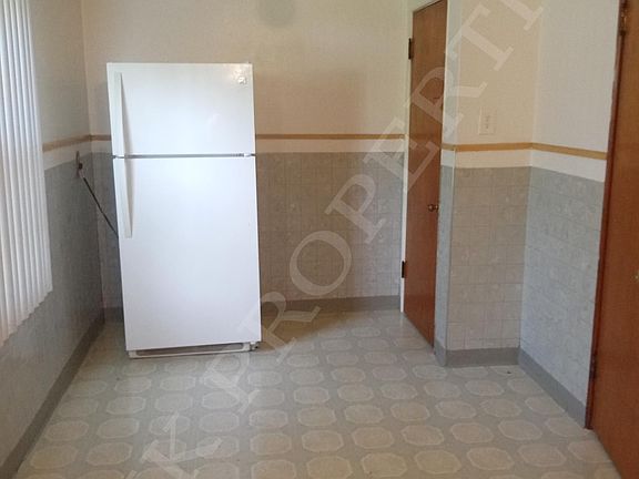 4th image of 505 Ballman Ave