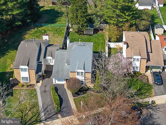 2nd image of 18 Geraldine Rd