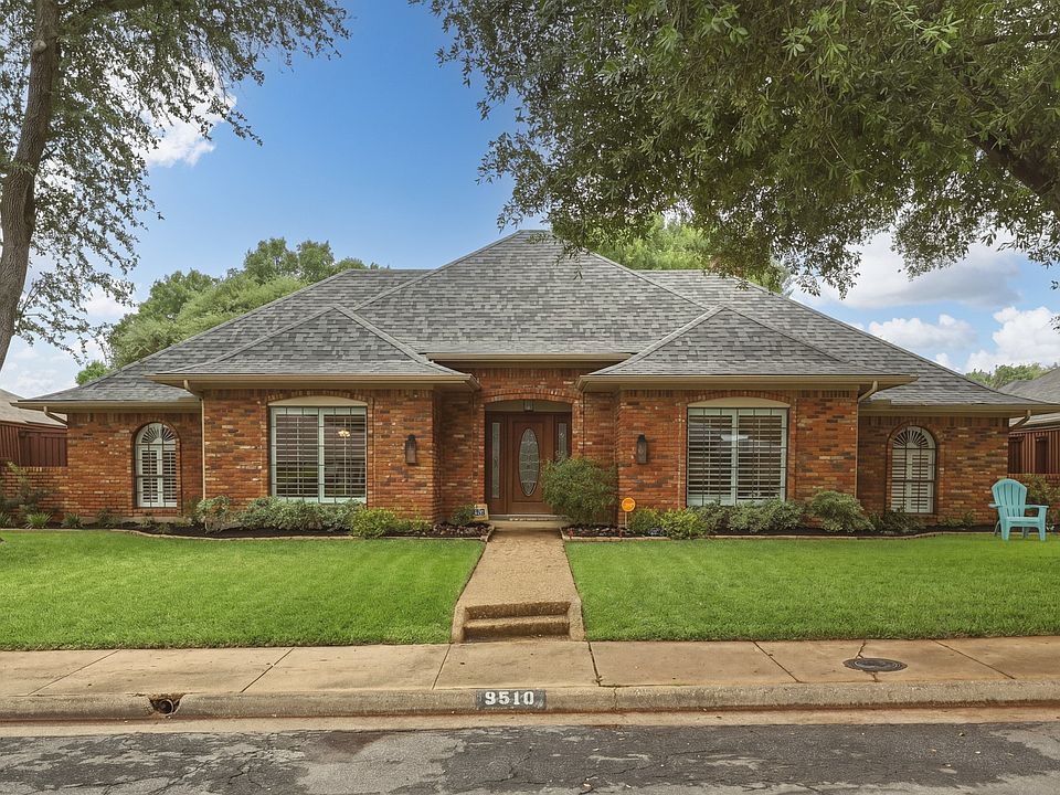 1st image of 9510 Hillview Dr