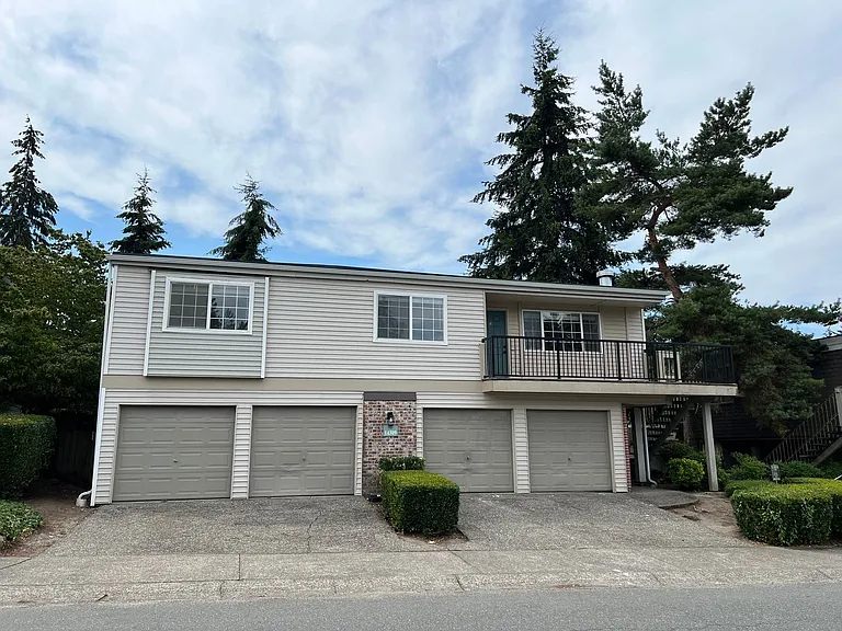 14309 NE 7th Place — Photo 1