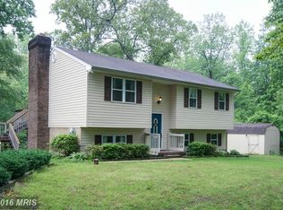 121 Plum Point Rd, Huntingtown, MD 20639