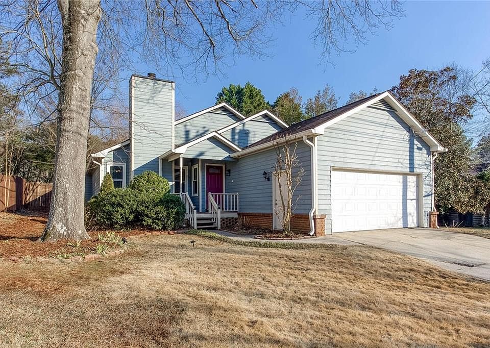 1st image of 4810 Shallow Farm Dr NE