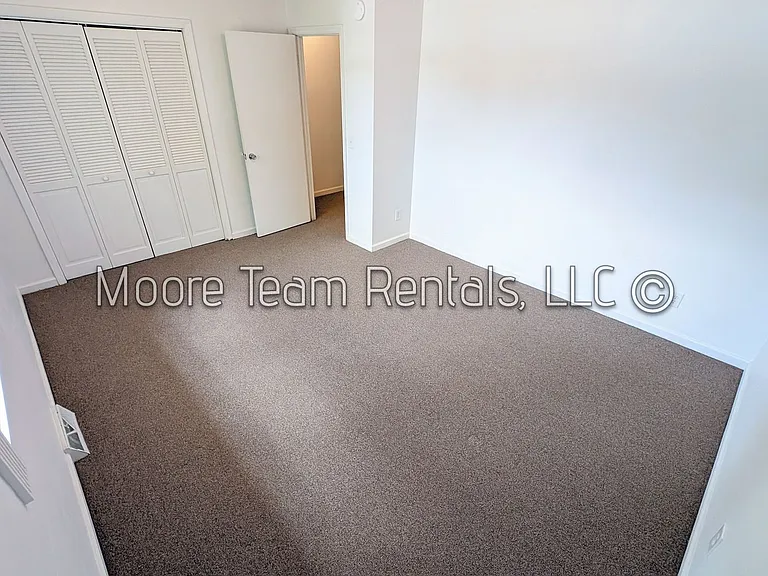 300 Morgan Rd — Photo 10