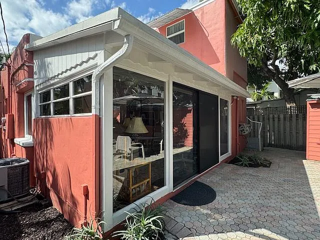 1105 SE 2nd St — Photo 20