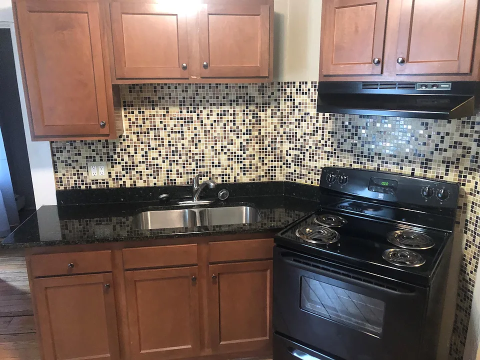 123 1/2 S Main St #308