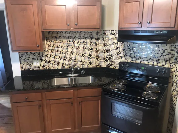 123 1/2 S Main St, River Falls, WI