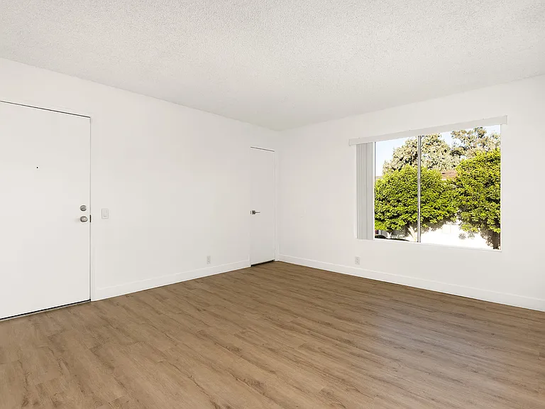 6650 Doriana St — Photo 9