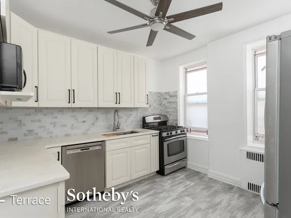 114-20 Queens Boulevard image 8 of 21