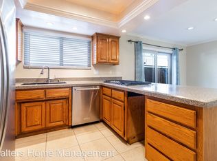 535 Howe Pl, Escondido, CA 92025