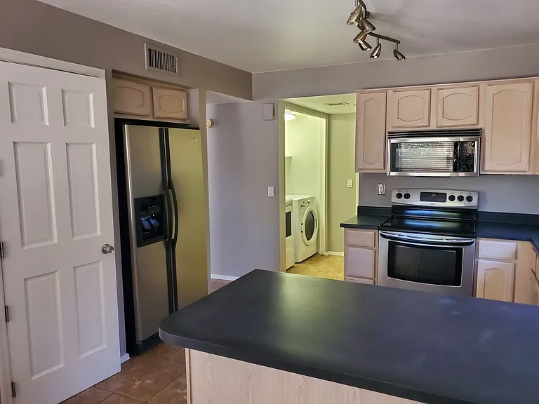 2910 E Muirwood Dr — Photo 11