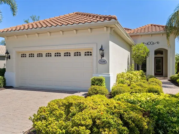 7159 Westhill Ct, Lakewood Ranch, FL 34202