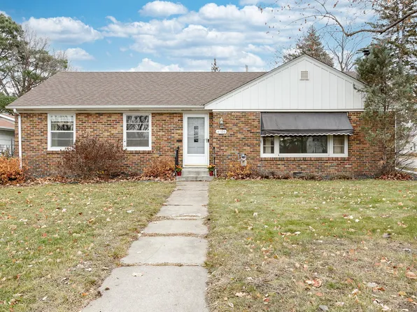 4500 Abbott Ave N, Robbinsdale, MN 55422