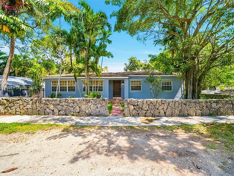 2301 Tequesta Ln — Photo 5
