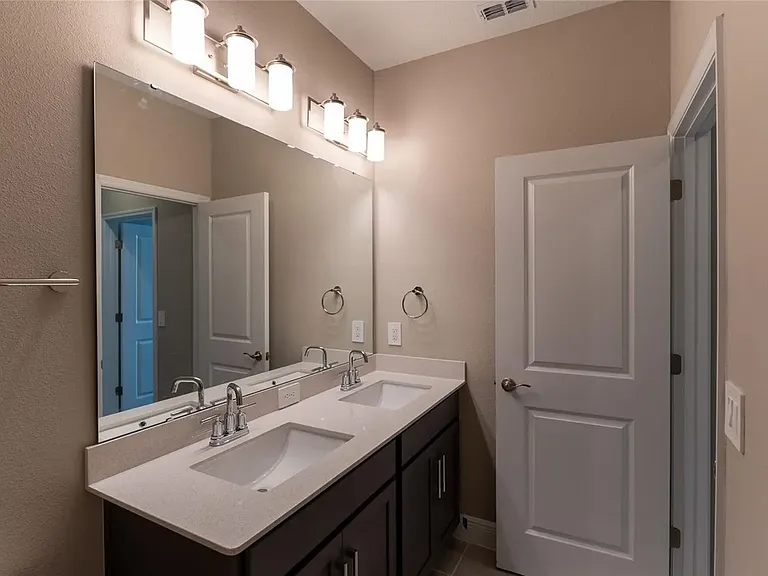 4991 Railroad Vine Aly — Photo 12