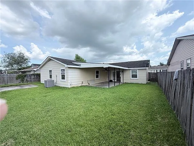 3832 Dulaney Dr — Photo 12