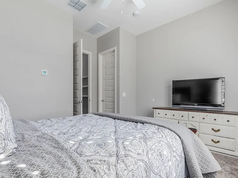 1140 W Whistling Thorn Ave — Photo 9
