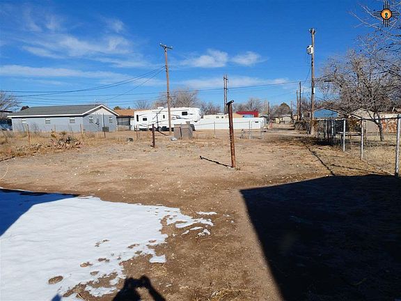 4th image of 808 W Cannon Ave